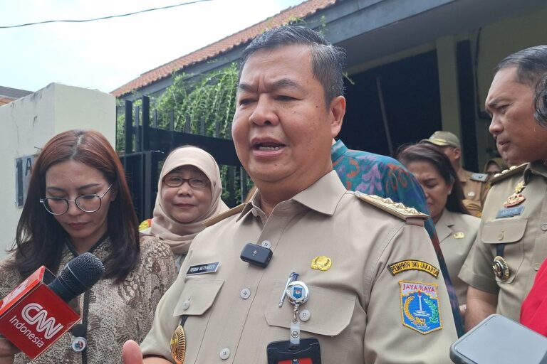 Pemprov Jakarta Gratiskan Transjakarta, MRT, dan LRT pada Malam Tahun Baru