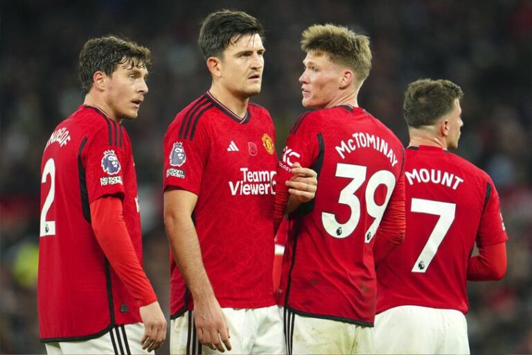Manchester United Berusaha Tuntaskan 2024 dengan Kemenangan, Rekor Poin Paruh Musim Terburuk Menanti