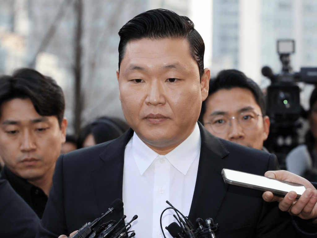 PSY Terseret Kasus Psikotropika di Korea, Karier dan Konser Asia Terancam 2 PSY Terseret Kasus Psikotropika di Korea, Karier dan Konser Asia Terancam